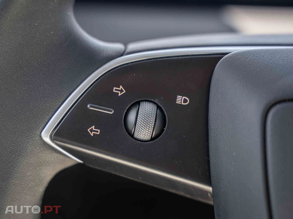 Tesla Model 3 Long Range Tração Integral