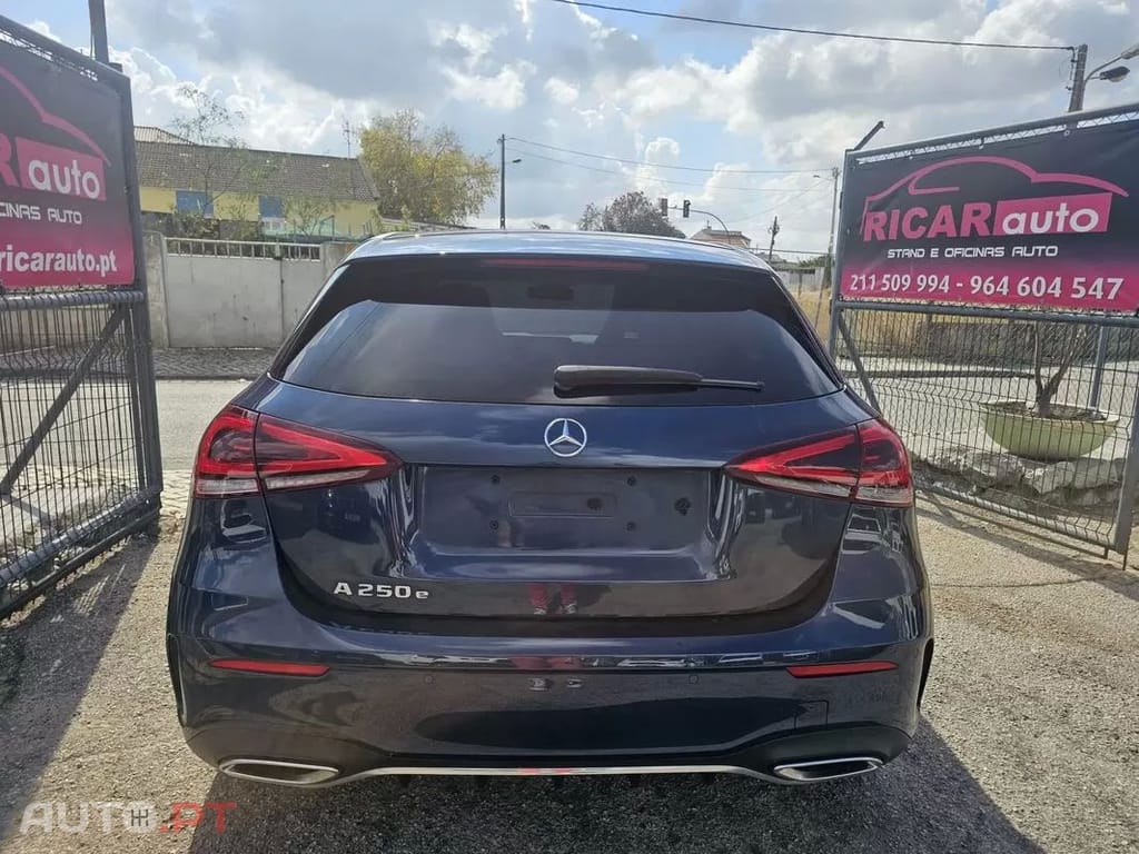 Mercedes-Benz A 250 e AMG Line