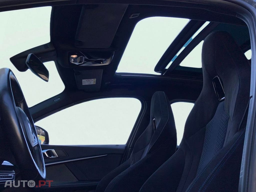 BMW 118 i Pack Desportivo M Auto