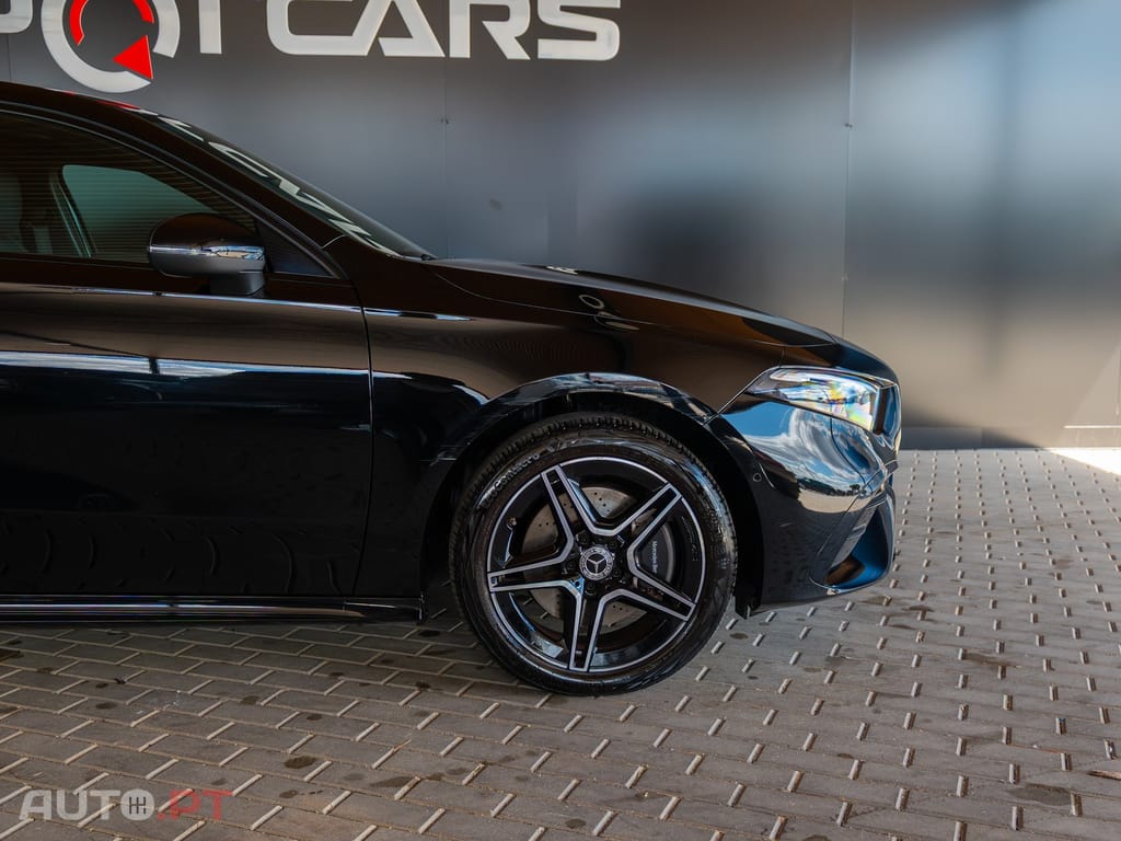 Mercedes-Benz A 250 e AMG Line