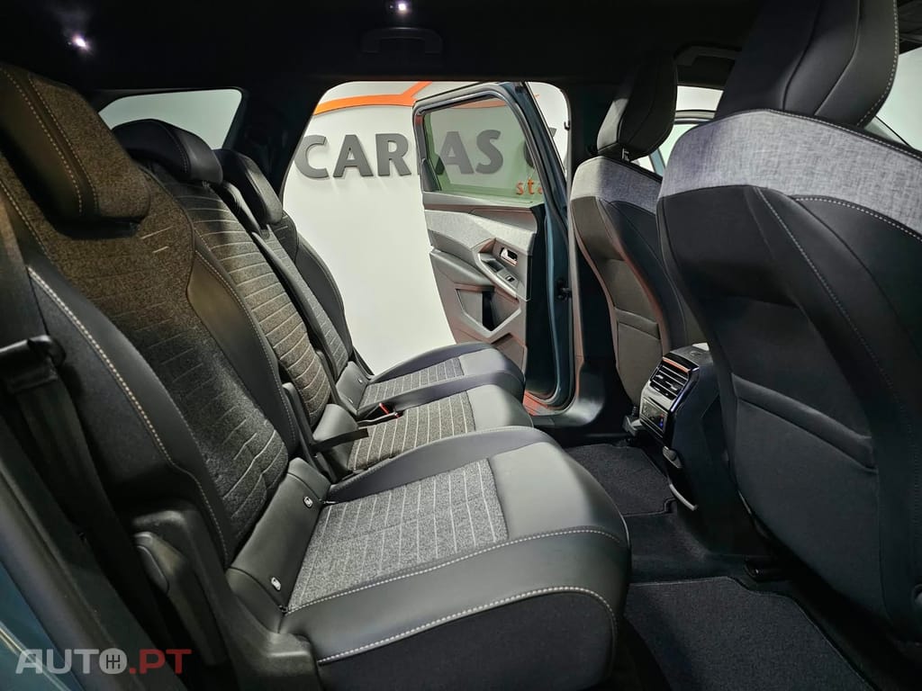 Peugeot E-5008 73 kWh Allure