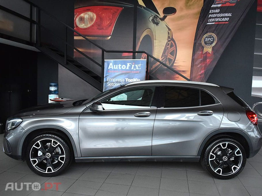 Mercedes-Benz GLA 220 d AMG Line