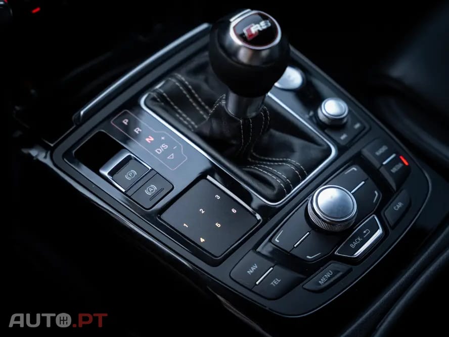 Audi A6 3.0 TDi V6 quattro S-line S tronic