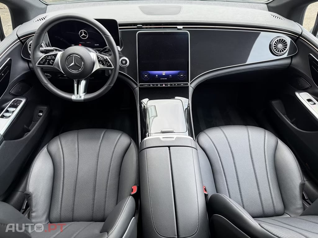 Mercedes-Benz EQE 300 