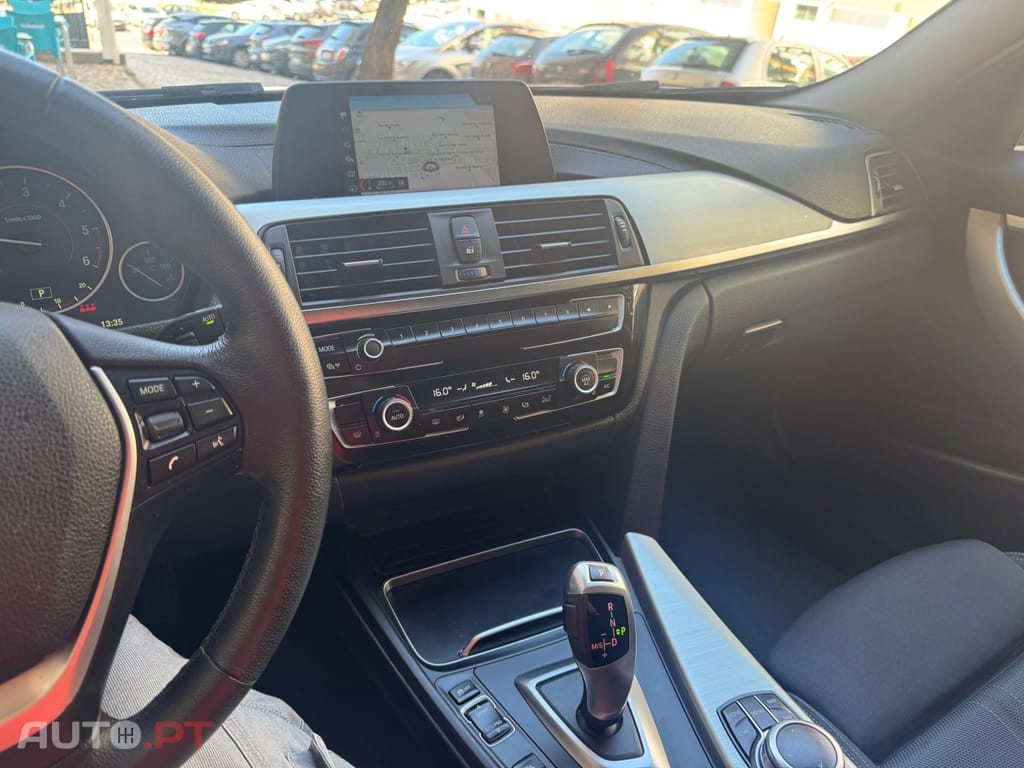 BMW 318 d Touring Line Sport Auto