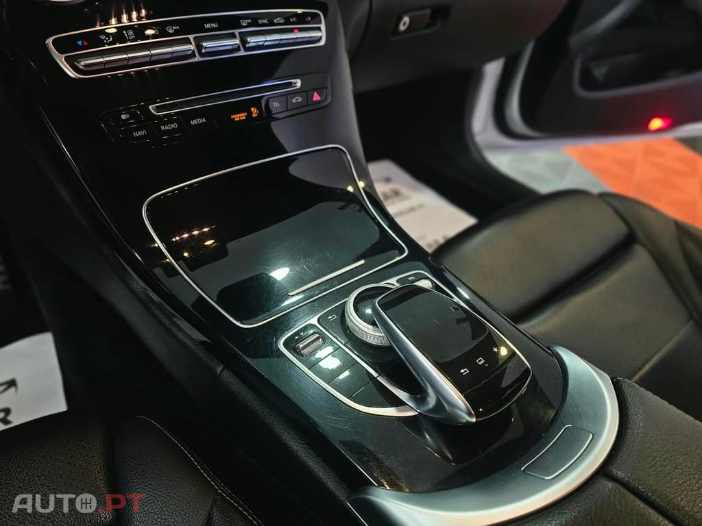 Mercedes-Benz C 300 h AMG Line