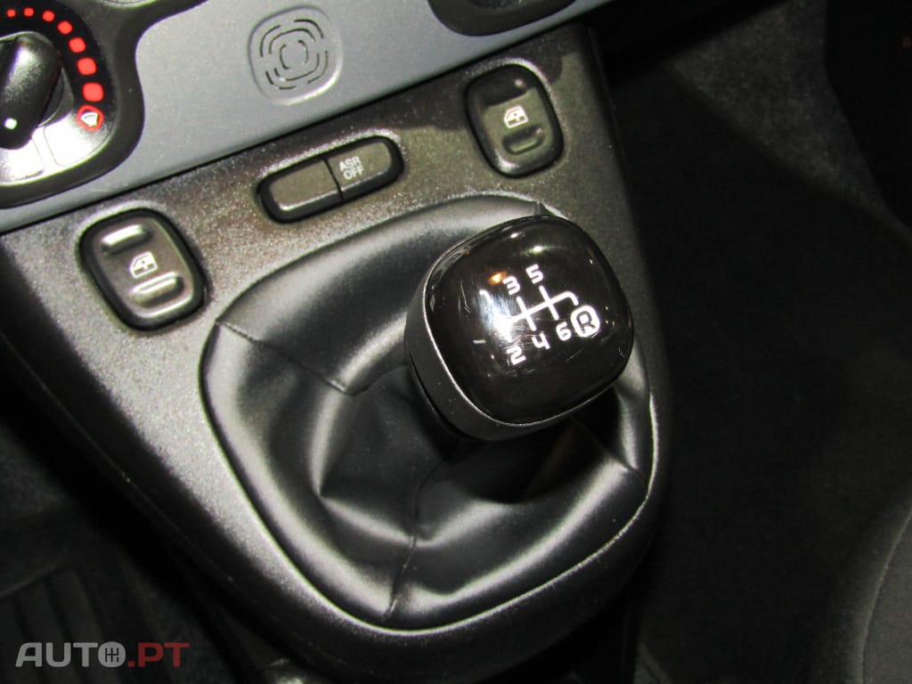 Fiat Panda 1.0 Hybrid Cross