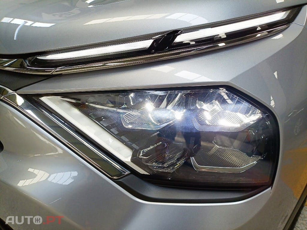 Citroen e-C4 X 50 kWh Shine Pack