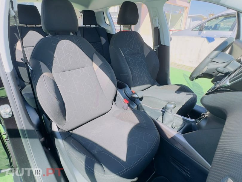 Peugeot 2008 1.2 PureTech Style