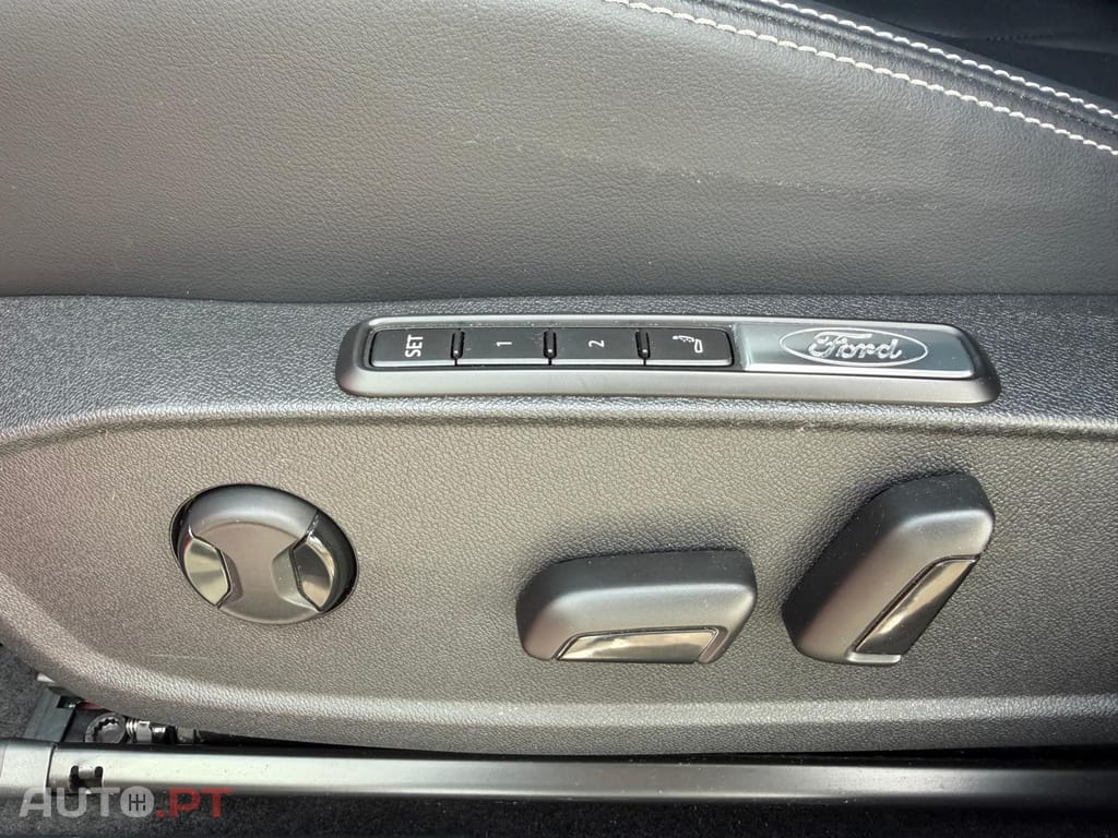 Ford Explorer 77 kWh Premium