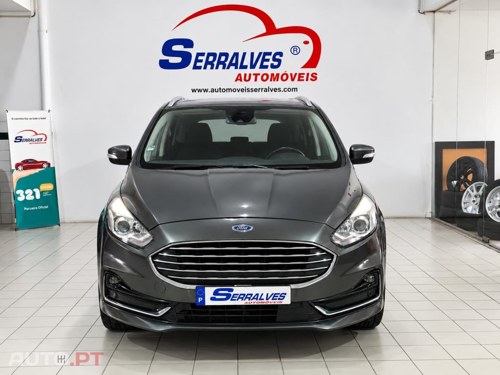 Ford S-Max 2.5 FHEV Titanium