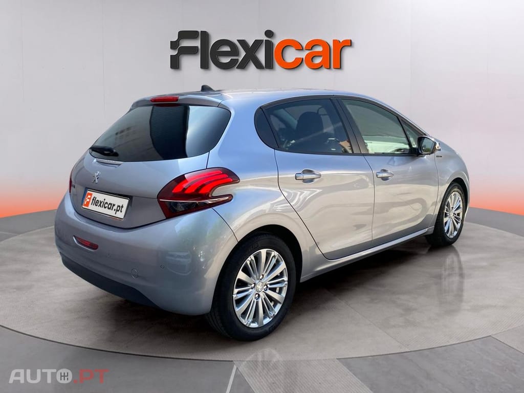 Peugeot 208 1.2 PureTech Signature
