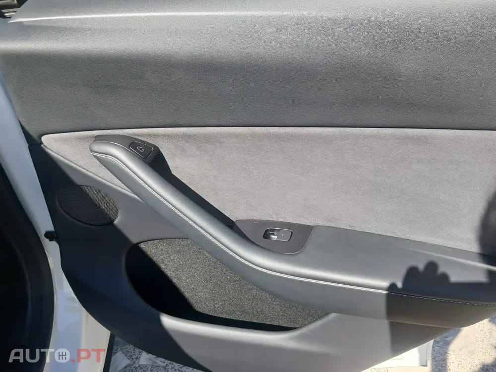 Tesla Model Y Performance Dual Motor AWD