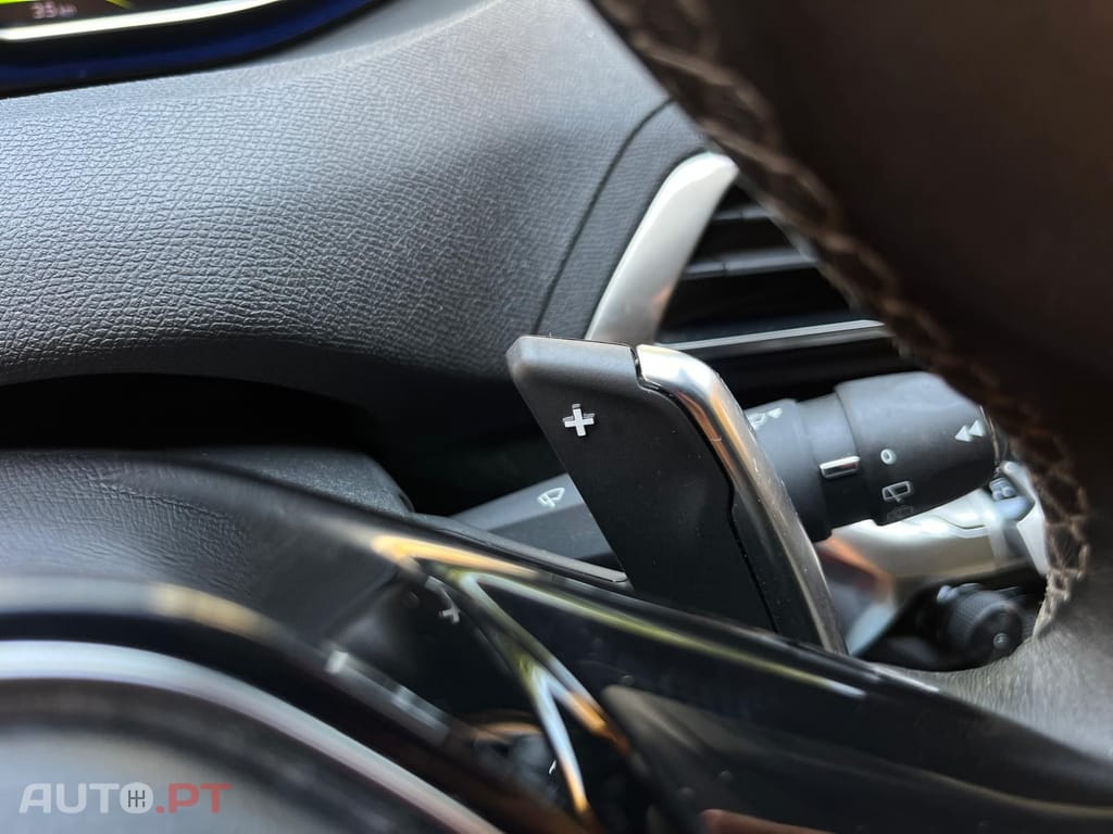 Peugeot 3008 1.6 ALLURE PACK HYBRID