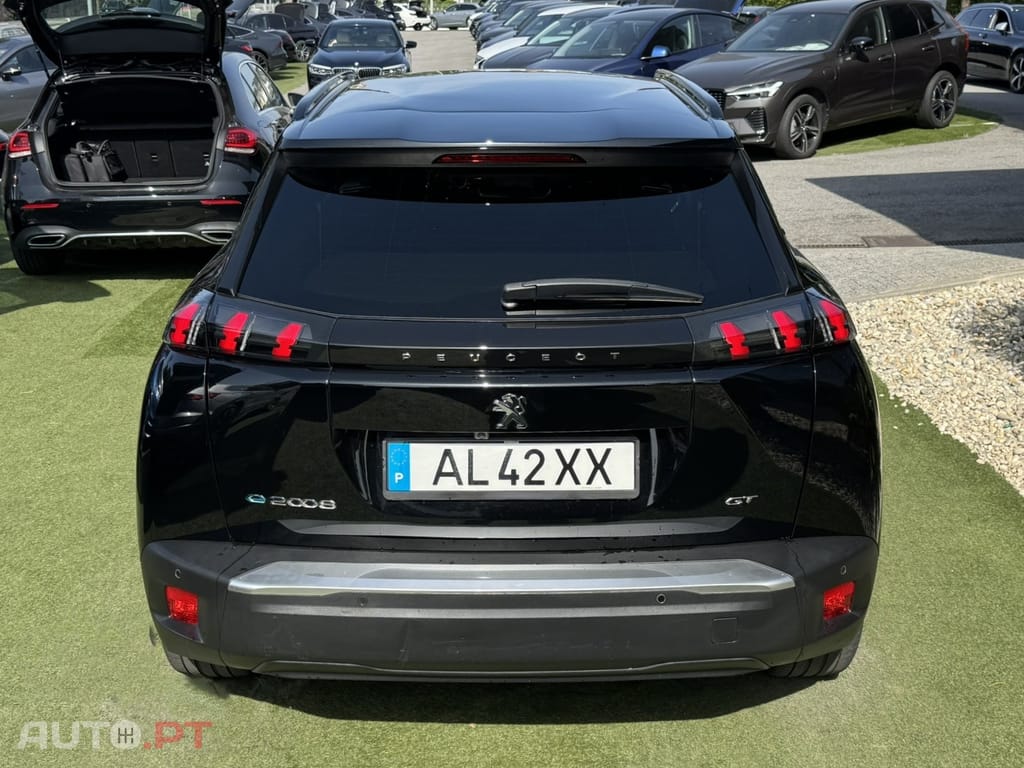Peugeot E-2008 50 kWh GT