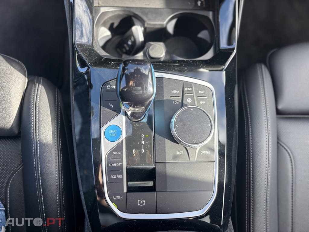 BMW iX3 M Sport Inspiring — fotografia 13