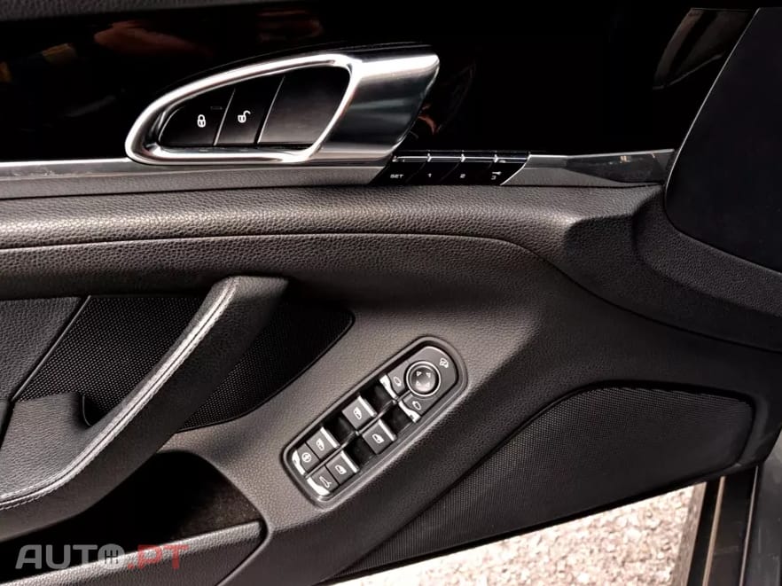 Porsche Panamera Platinum Edition
