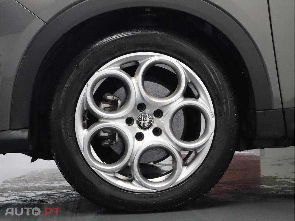 Alfa Romeo Tonale 1.5 Hybrid 130cv Sprint FWD