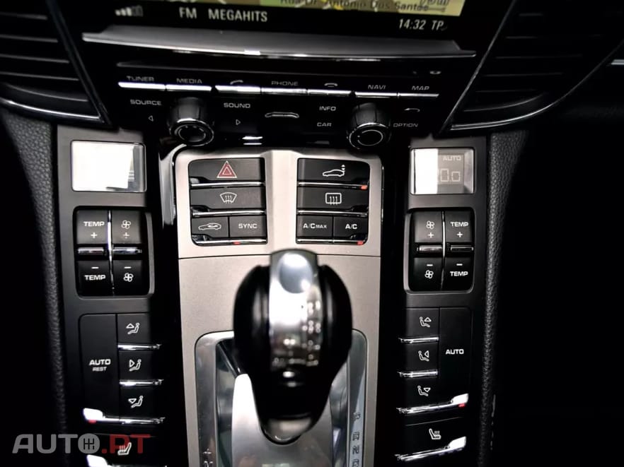 Porsche Panamera Platinum Edition