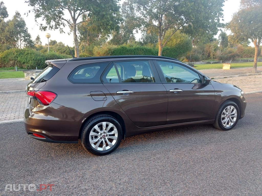 Fiat Tipo 1.3 M-Jet Lounge