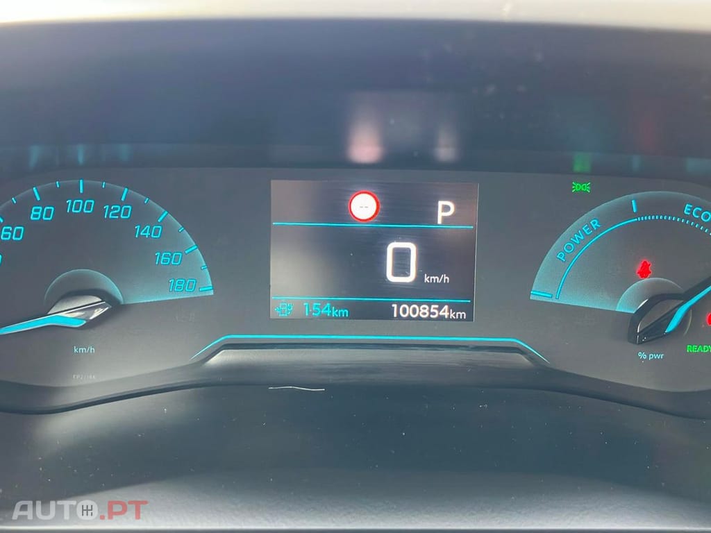 Peugeot E-2008 50 kWh Active Pack