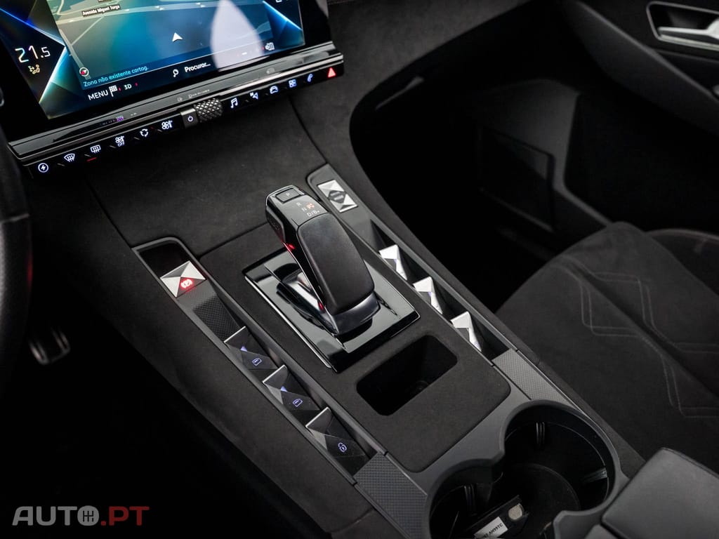 DS DS7 Crossback E-Tense Performance Line EAT8
