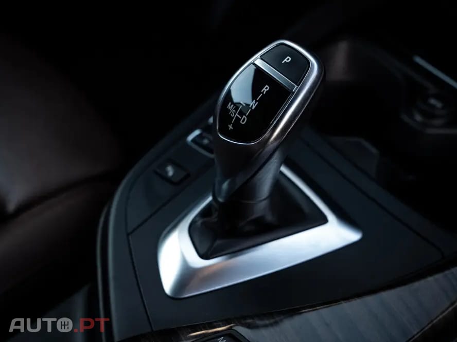 BMW 228 i Pack M Auto