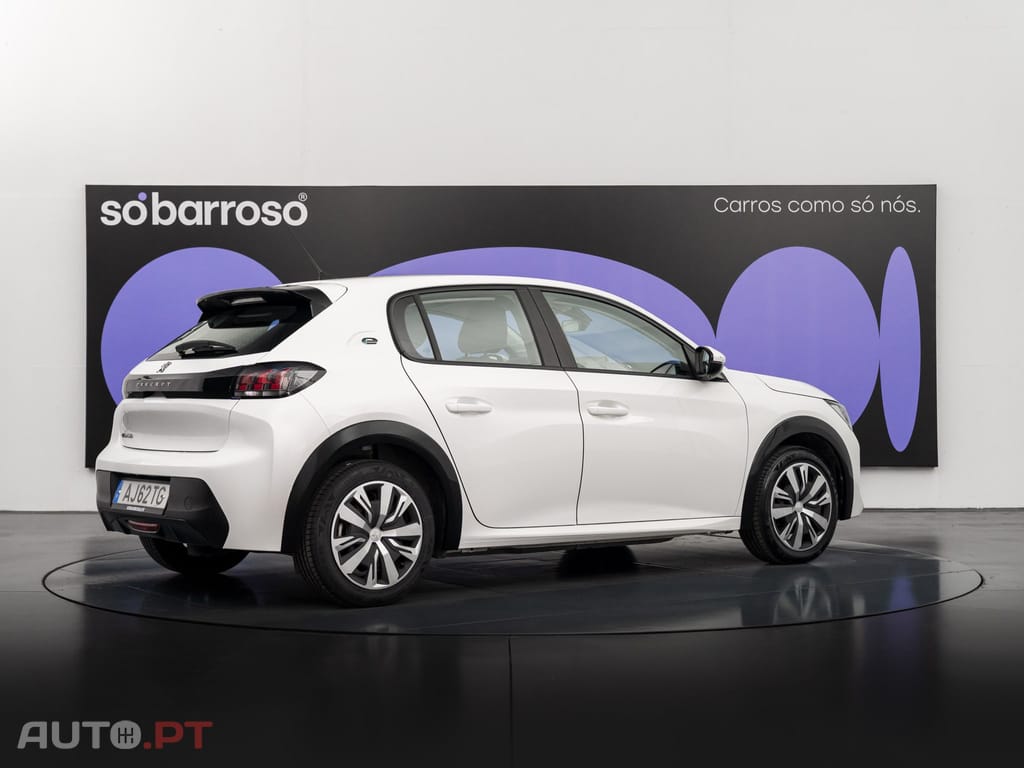 Peugeot E-208 50 kWh Active