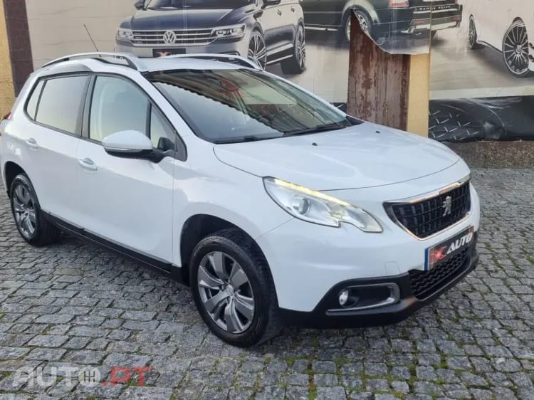 Peugeot 2008 1.2 PureTech Style