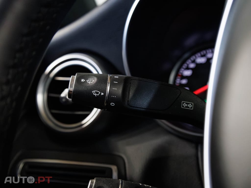 Mercedes-Benz C 220 d 9G-TRONIC AMG Line