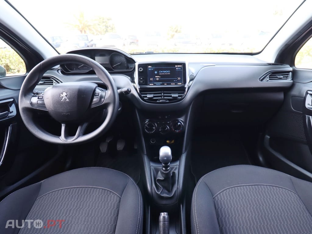 Peugeot 208 1.5 Hdi — fotografia 8