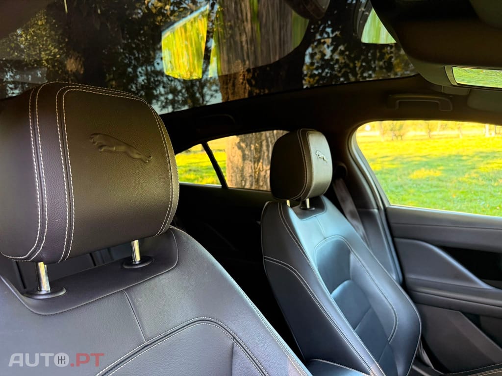 Jaguar I-Pace EV400 AWD