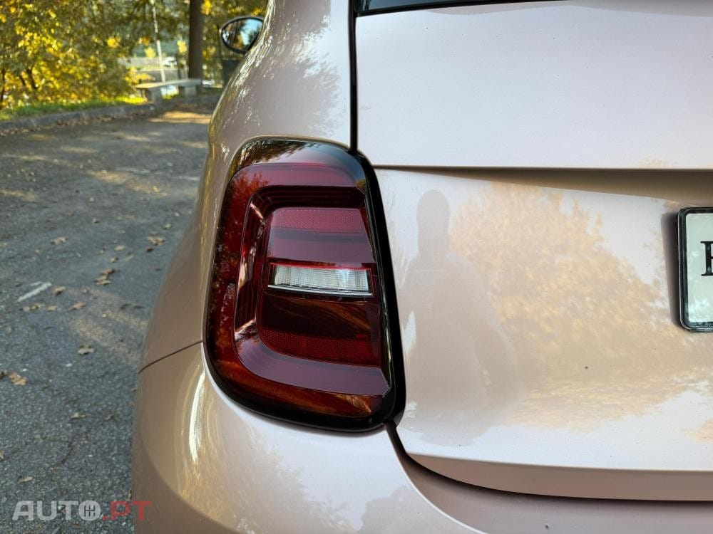 Fiat 500e 42kWh C la Prima (by Bocelli)