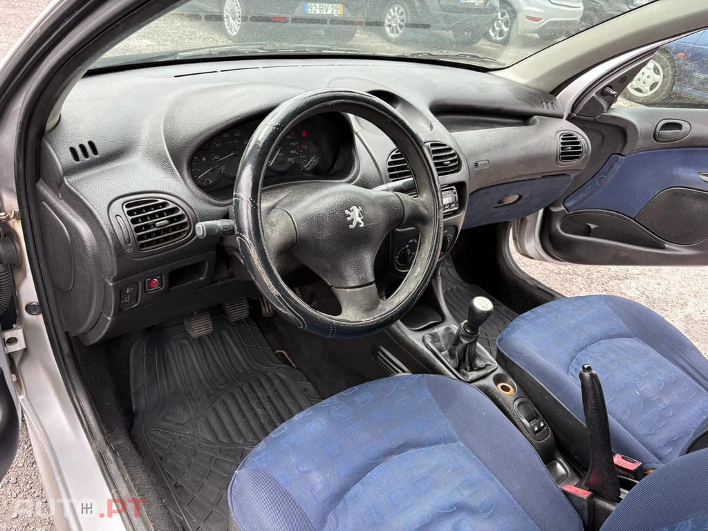Peugeot 206 1.1 Color Line