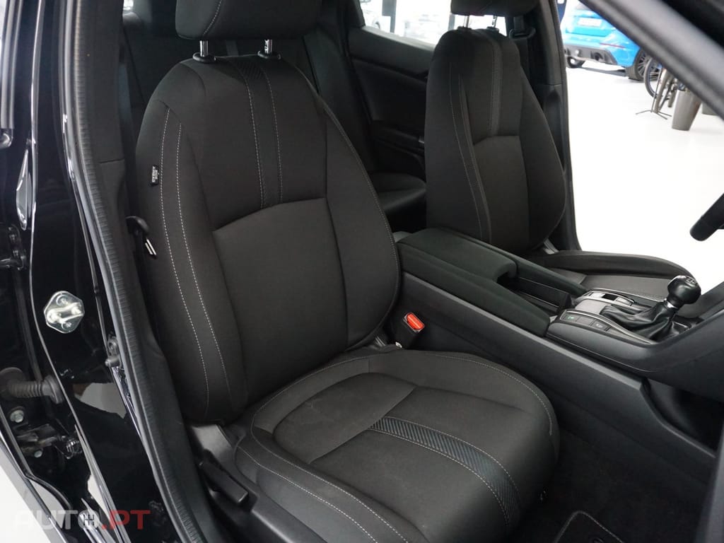 Honda Civic 1.0 i-VTEC Elegance