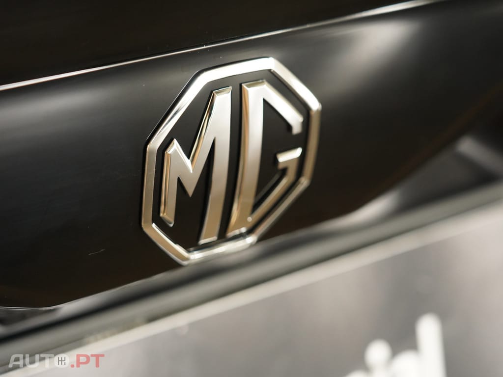 MG MG4 51 kWh Standard
