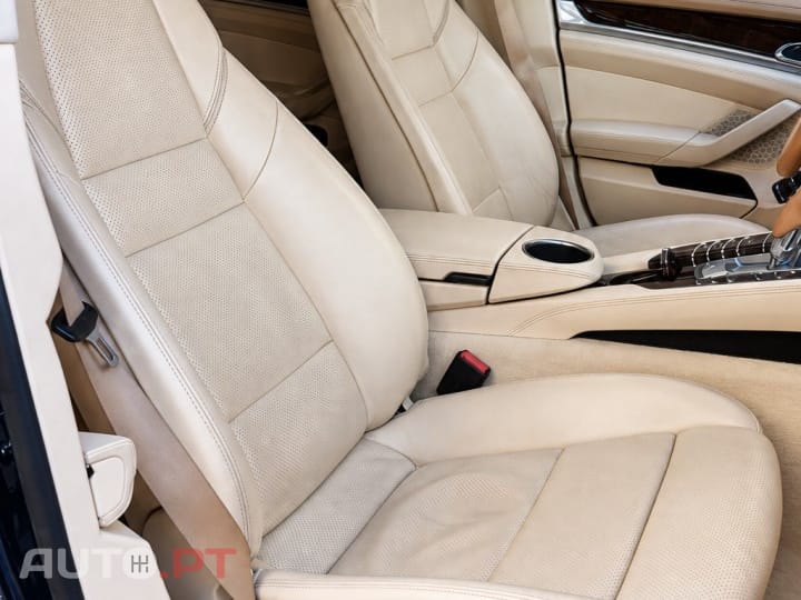 Porsche Panamera Turbo PDK