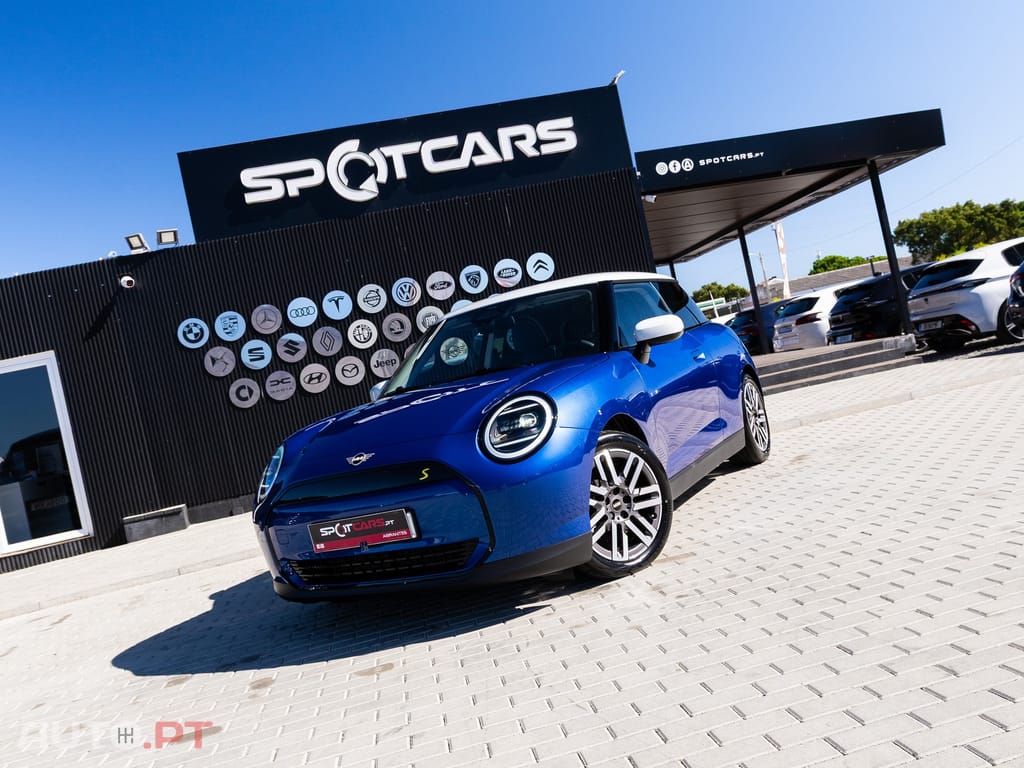MINI Cooper SE Classic M