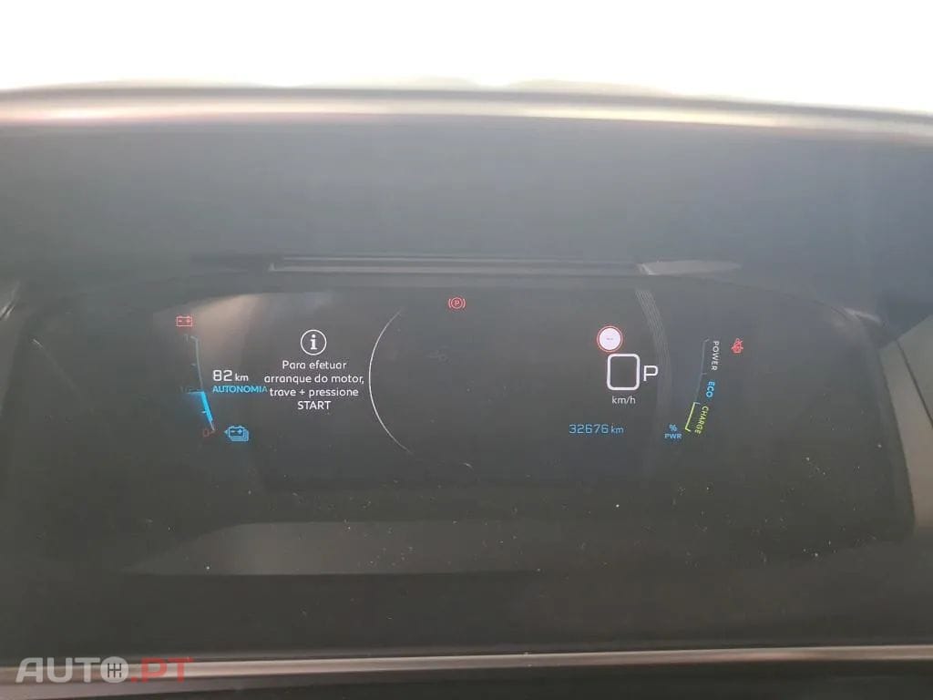 Peugeot E-2008 GT