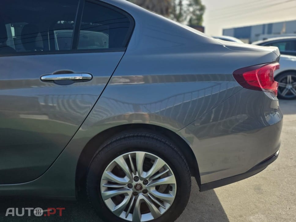 Fiat Tipo 1.3 M-Jet Lounge