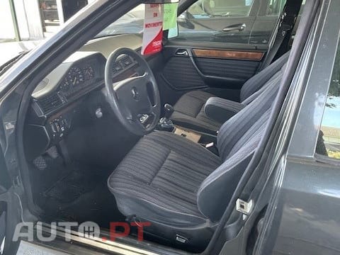 Mercedes-Benz E 200 Elegance