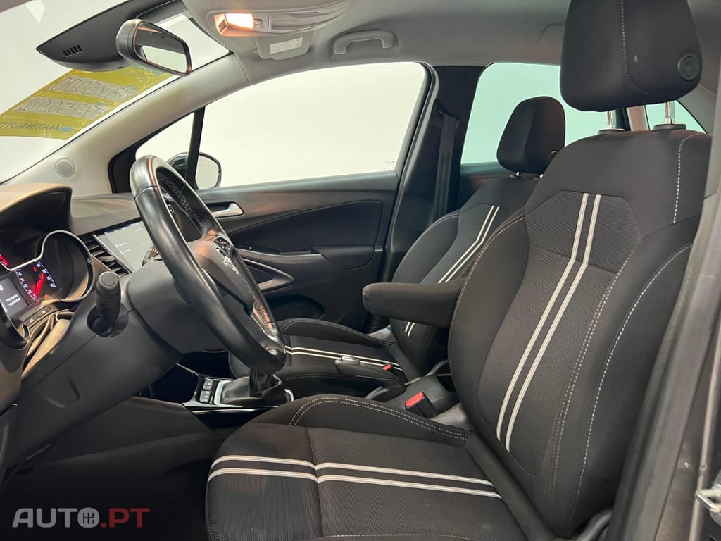 Opel Crossland 1.2 T Business