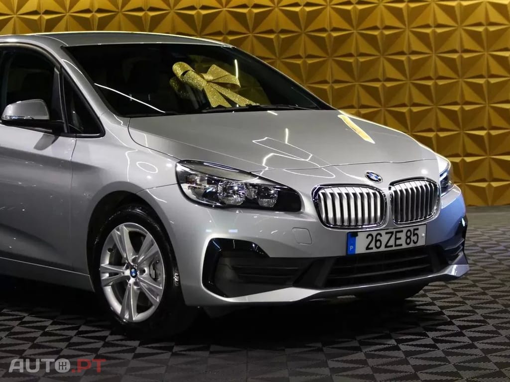 BMW 225 Line Luxury
