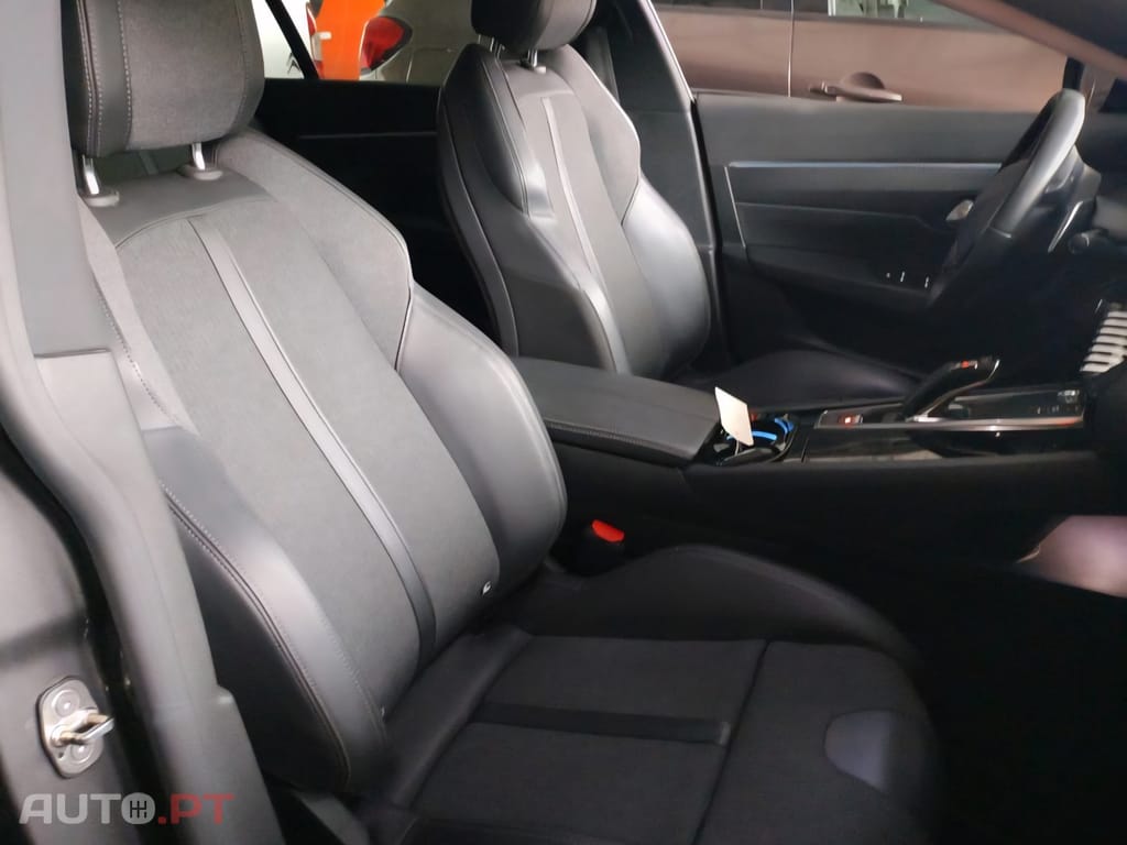 Peugeot 508 1.6 Hybrid Allure e-EAT8