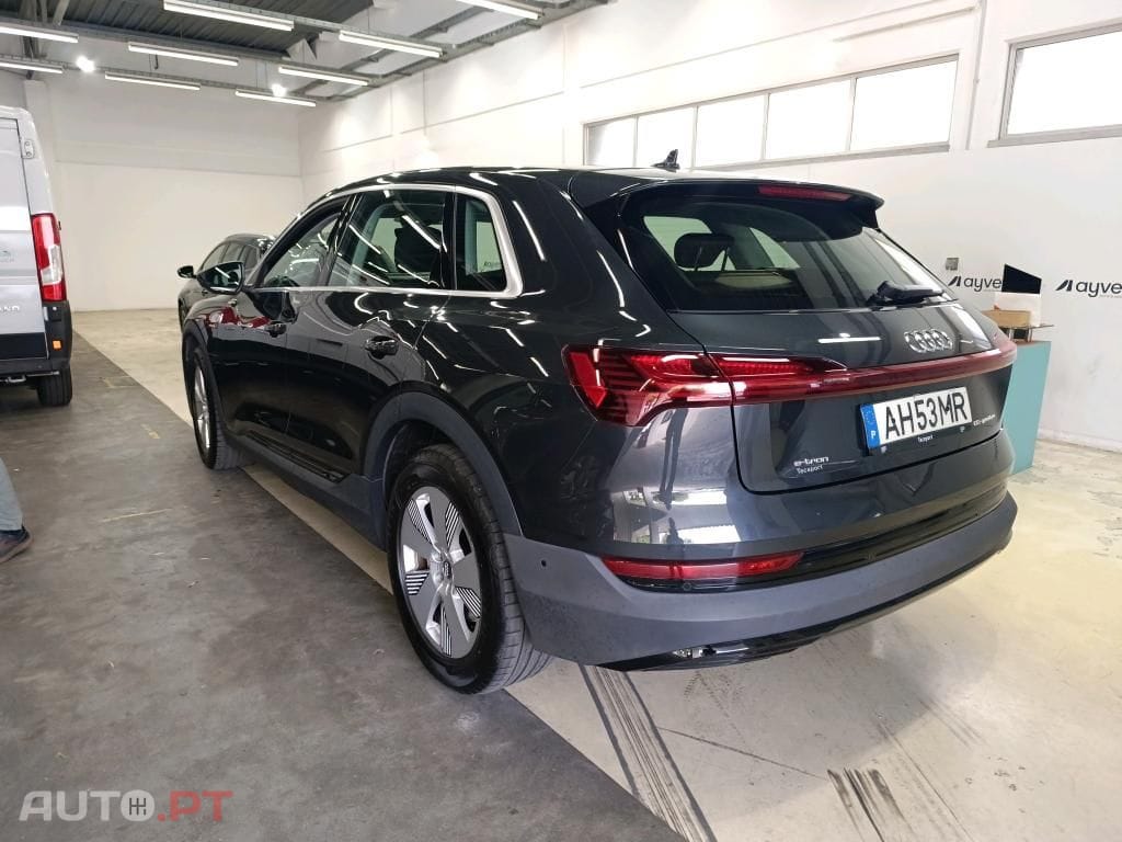 Audi E-Tron 55 quattro