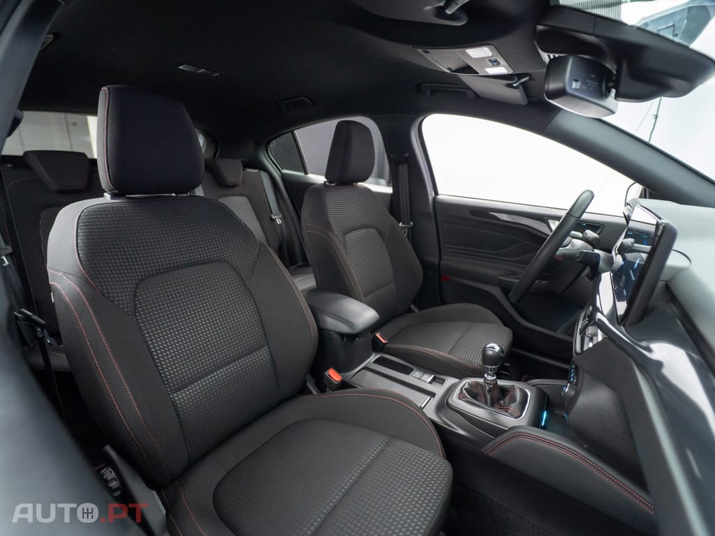 Ford Focus 1.0 EcoBoost MHEV ST-Line X