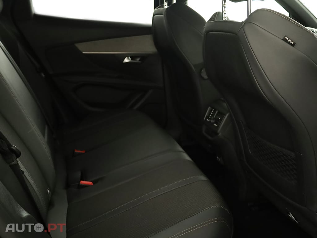 Peugeot 3008 3008 1.2 PureTech GT EAT8