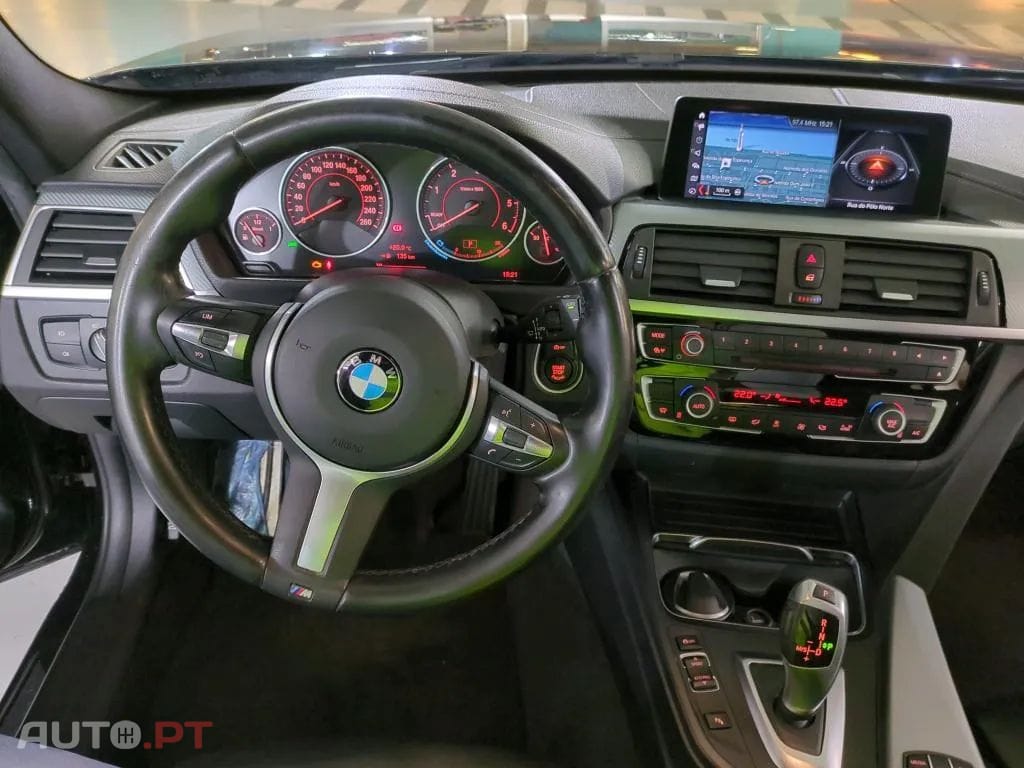 BMW 318 d Touring Ultimate Auto