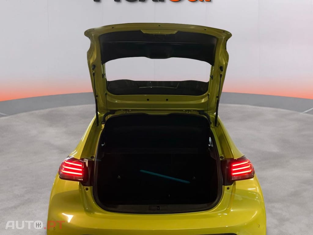 Peugeot 208 1.2 Hybrid Allure e-DCS6