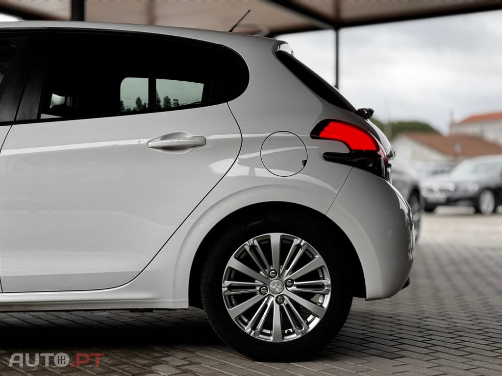 Peugeot 208 1.2 PureTech Style